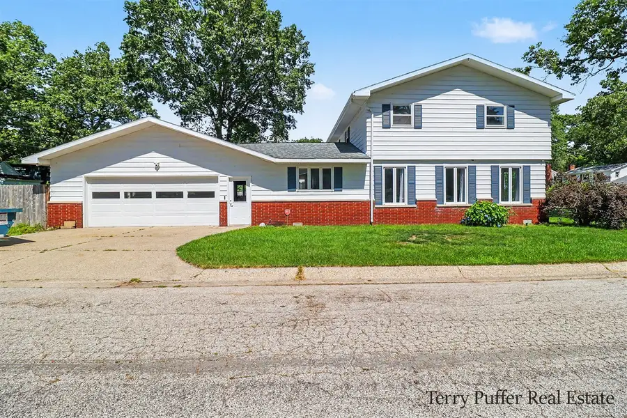 695 Miller, Muskegon, MI 49445 - #2