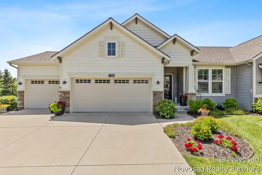 7799 Black Cherry #69, Caledonia, MI 49316 - #2