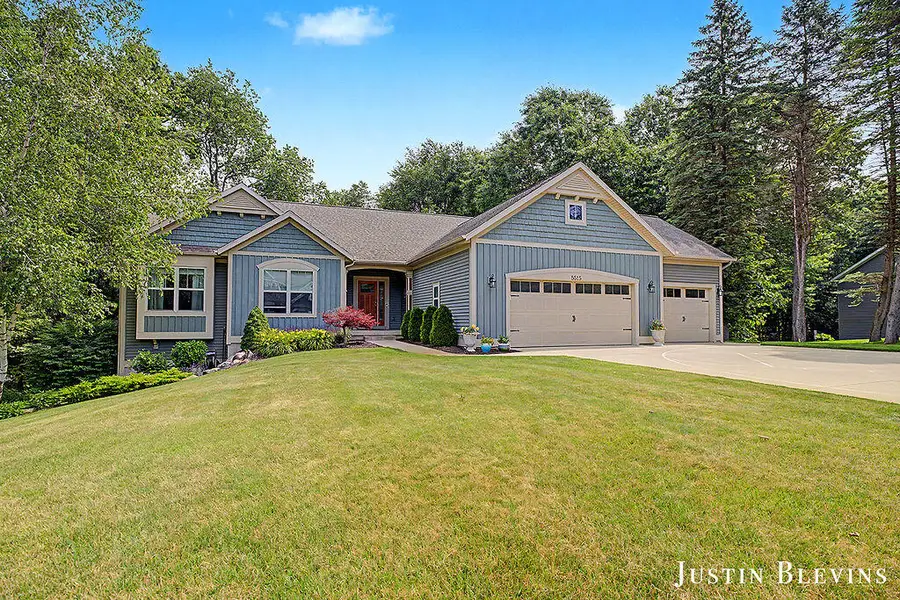 5515 Hagenvale, Rockford, MI 49341 - #3