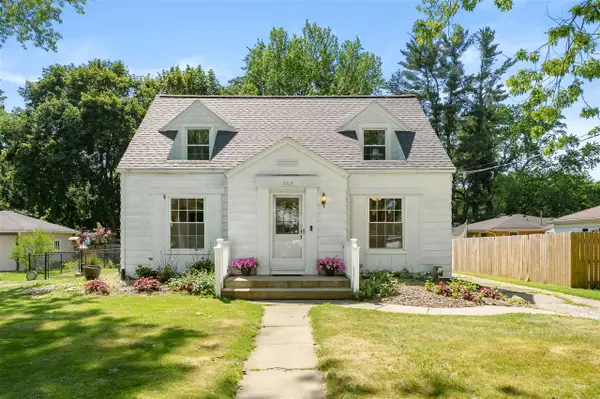 2315 Fairfield, Kalamazoo, MI 49048