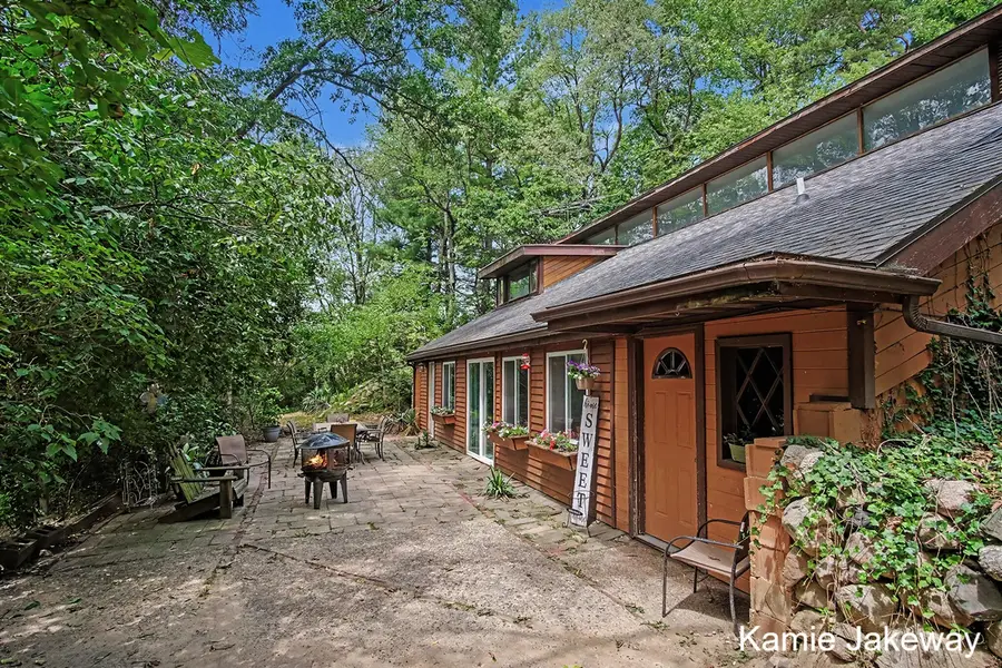 1406 S Lafayette, Greenville, MI 48838 - #3