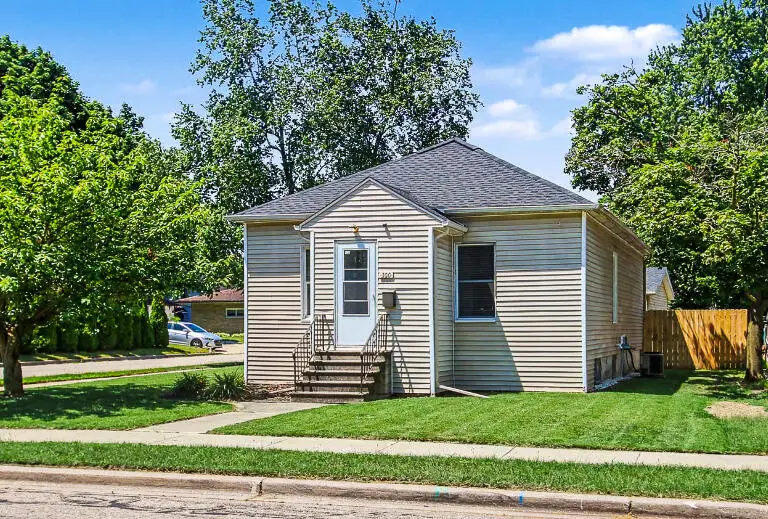 300 N Ottawa, Zeeland, MI 49464 - #1