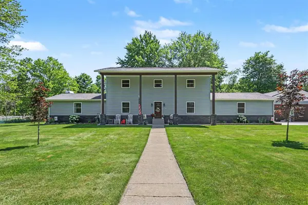 2932 S Maple Island, Ravenna, MI 49451