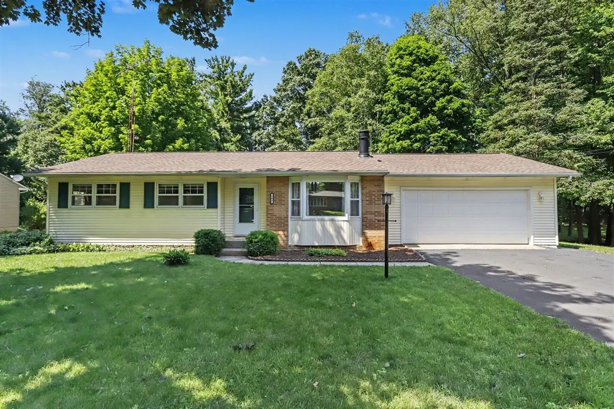 205 Highfield, Marshall, MI 49068 - #1