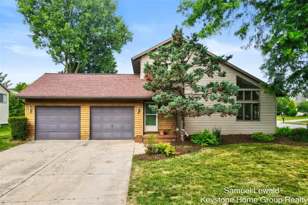 4551 Springmont, Grand Rapids, MI 49512