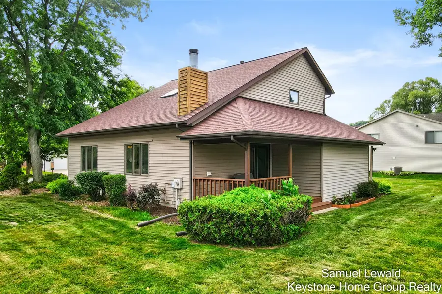 4551 Springmont, Grand Rapids, MI 49512 - #3