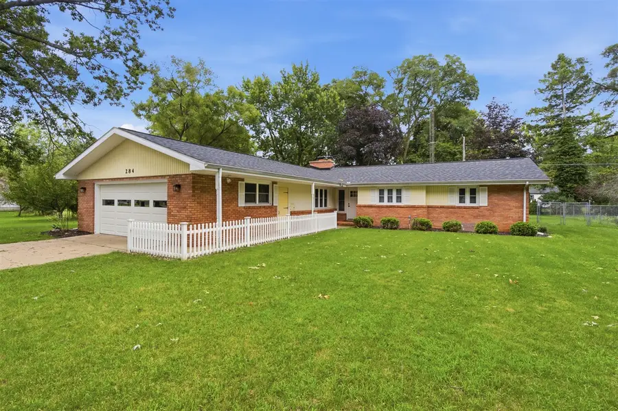 284 Hoover, Fair Plain, MI 49022 - #2