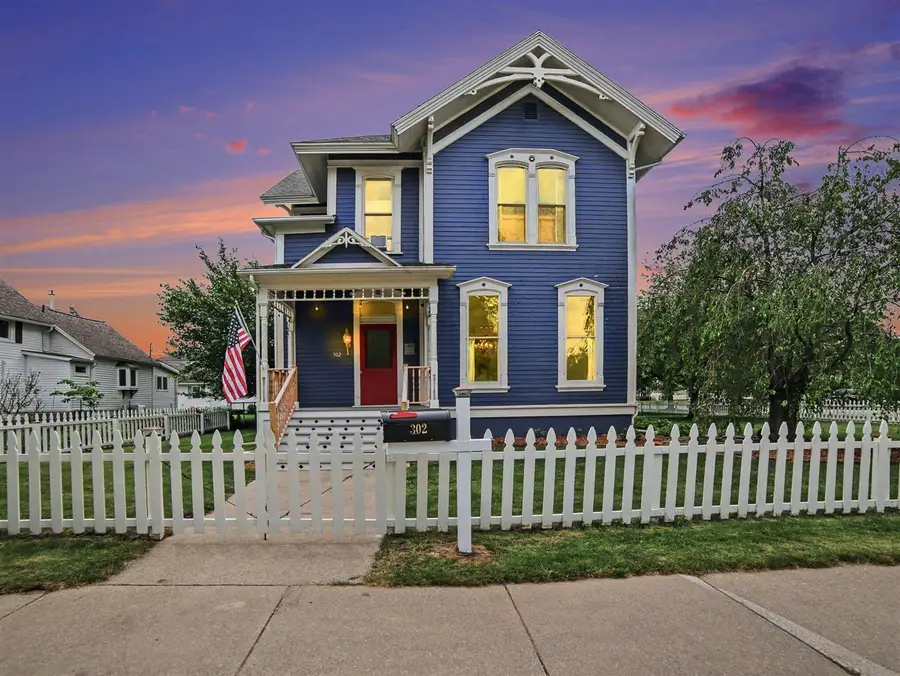 302 E Court, Ludington, MI 49431 - #2