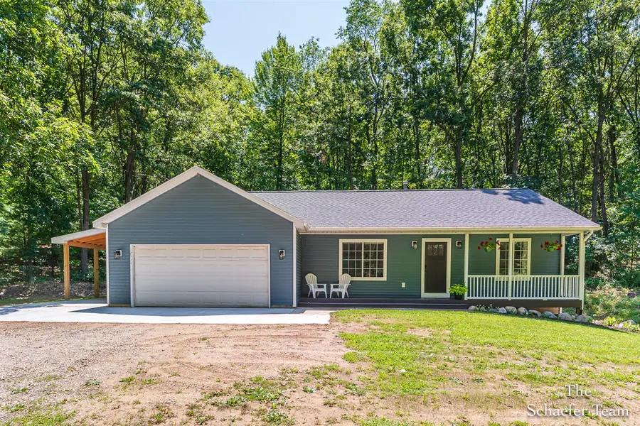 12934 Hillcrest, Lowell, MI 49331 - #2