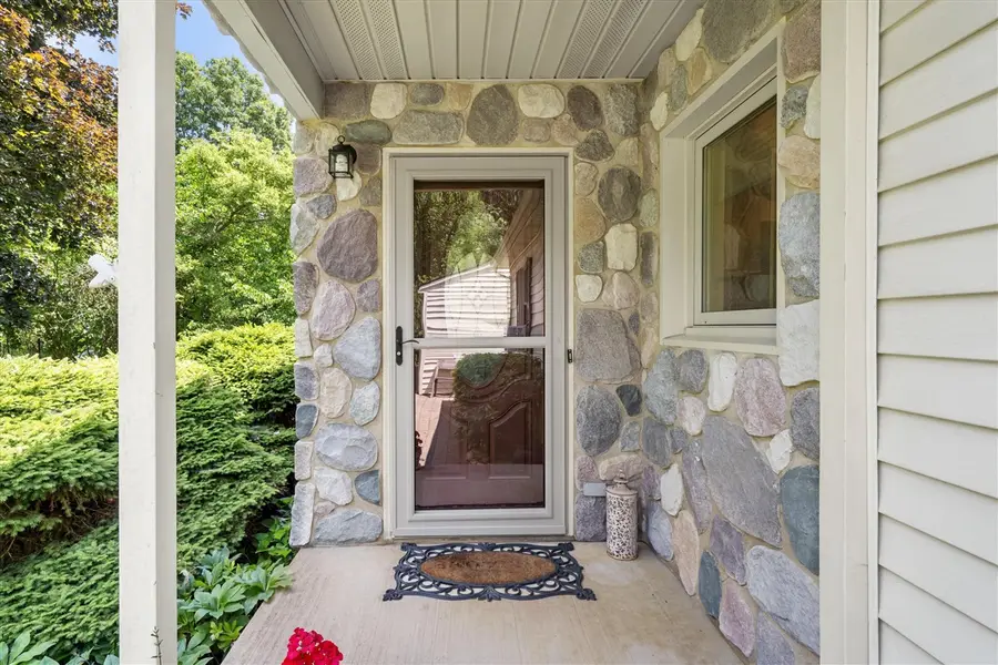 16009 Cavanaugh Lake, Chelsea, MI 48118 - #3