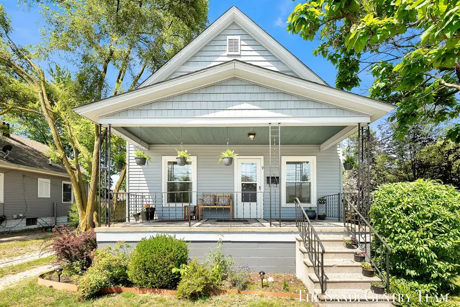 9 S Ferry, Grand Haven, MI 49417 - #2