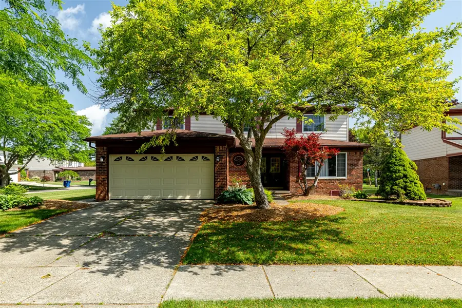 45692 Holmes, Canton, MI 48187 - #2