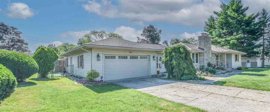 210 Maplecrest, Sturgis, MI 49091 - #2