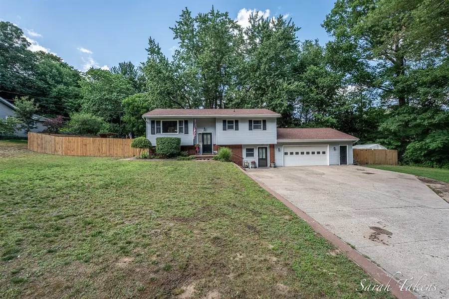 3860 E Pontaluna, Fruitport, MI 49415 - #2