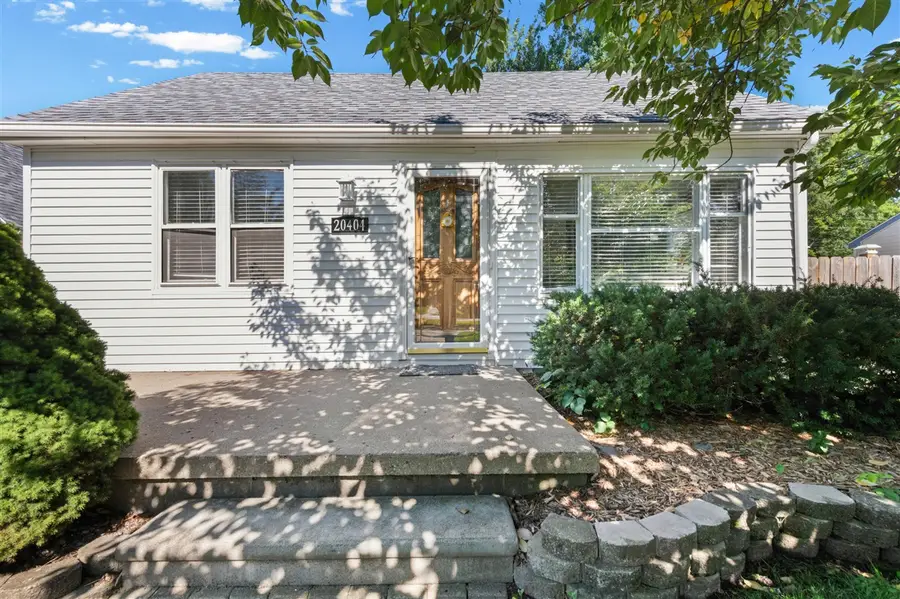 20404 Hubbard, Livonia, MI 48152 - #2