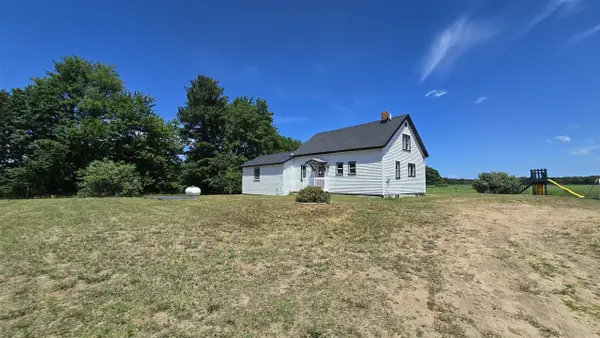 9322 N 80th, Pentwater, MI 49449