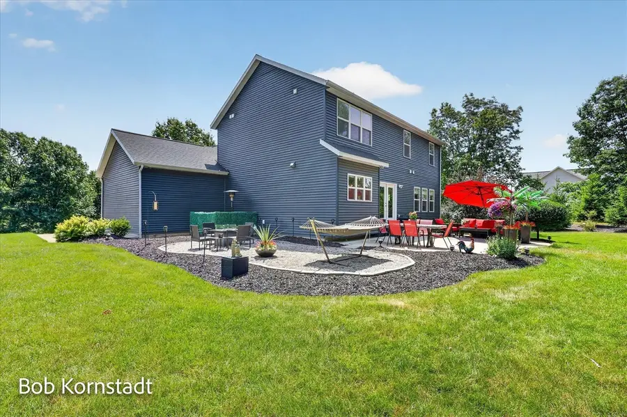 8059 Buttrick Ridge, Alto, MI 49302 - #2