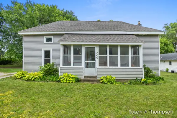 609 E Washington, Greenville, MI 48838