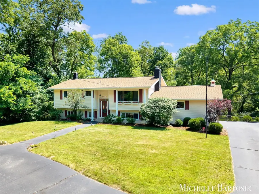 3990 Grand River, Grand Rapids, MI 49525 - #2