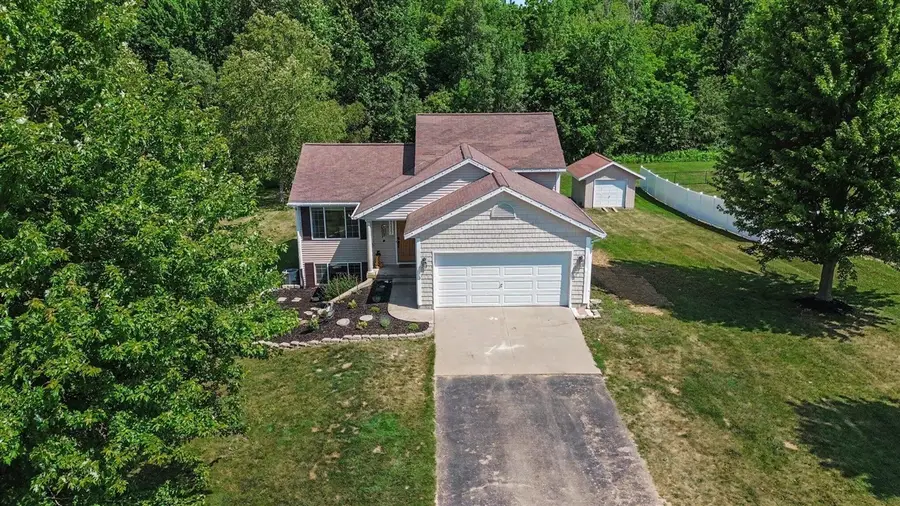 2227 Avalon View, Cedar Springs, MI 49319 - #2