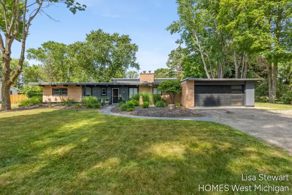1235 Thornapple River, Ada, MI 49301