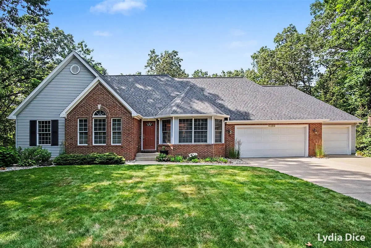 4282 Knapp Valley, Grand Rapids, MI 49525 - #1