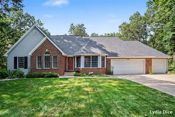 4282 Knapp Valley, Grand Rapids, MI 49525