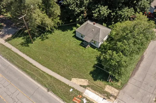 617 W Allegan, Otsego, MI 49078