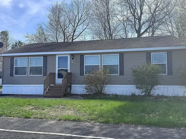 530 E Rainbow, Newaygo, MI 49337