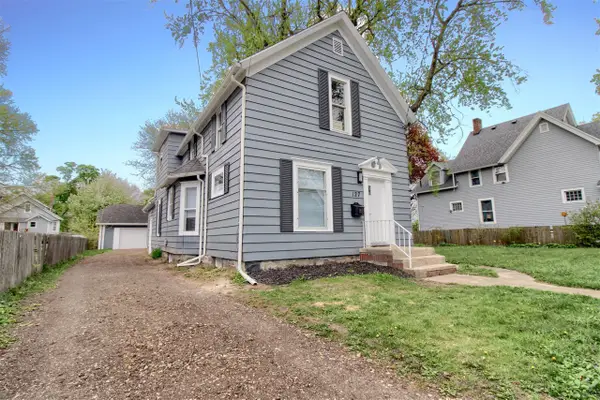 127 Bates, Jackson, MI 49202