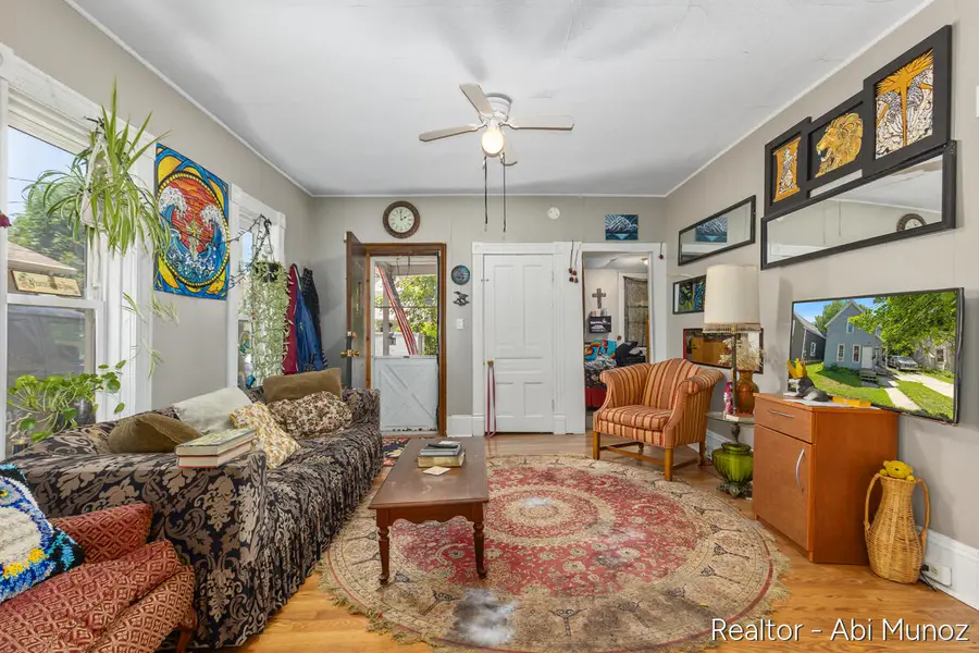 238 Travis, Grand Rapids, MI 49505 - #3