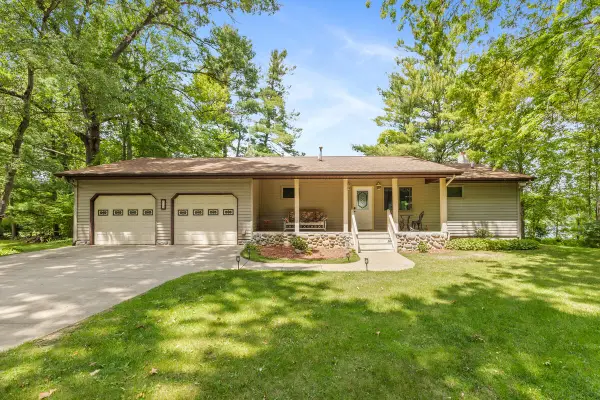 730 W Evergreen, Sidney, MI 48885
