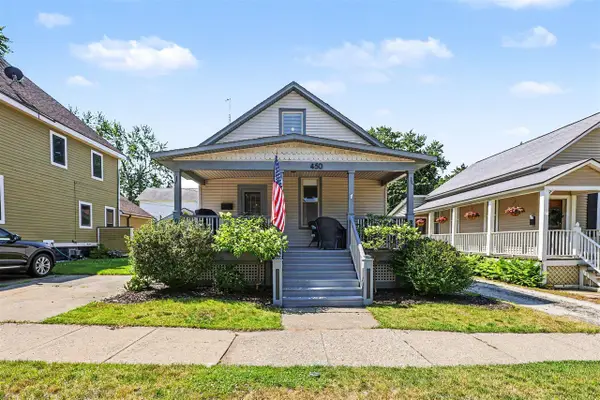 450 Slayton, Grand Haven, MI 49417