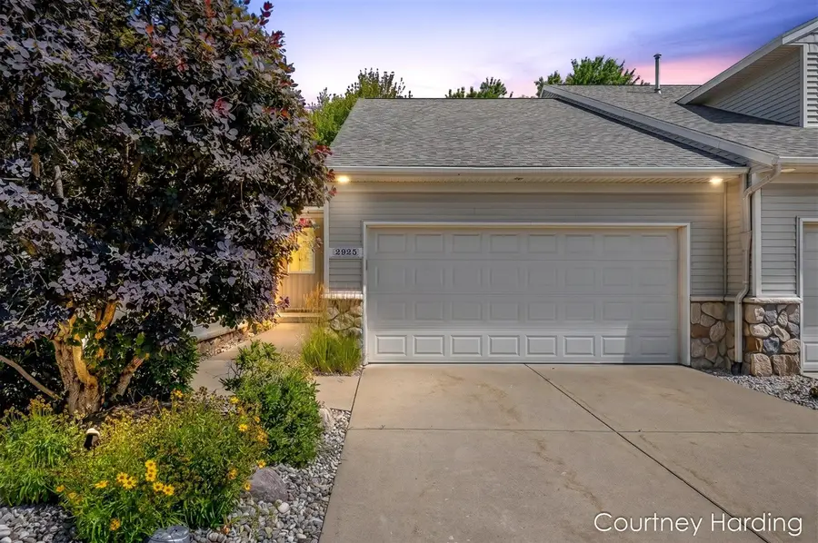 2925 Stoney Creek #103, Hudsonville, MI 49426 - #2
