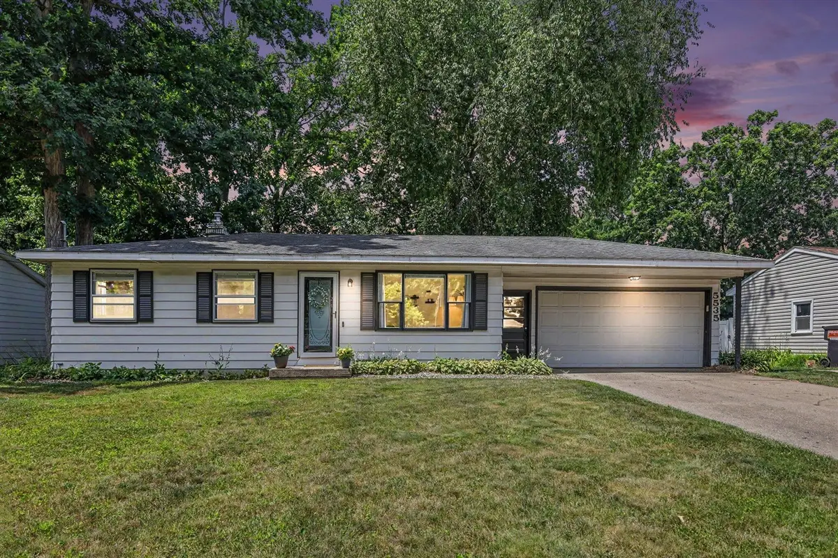 5535 Pinebrook, Kentwood, MI 49548 - #1