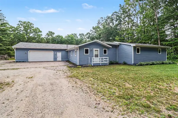 290 N Benson, Fountain, MI 49410