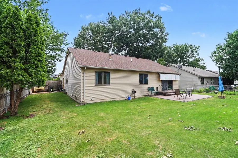9295 Stonehouse, Livonia, MI 48150 - #2