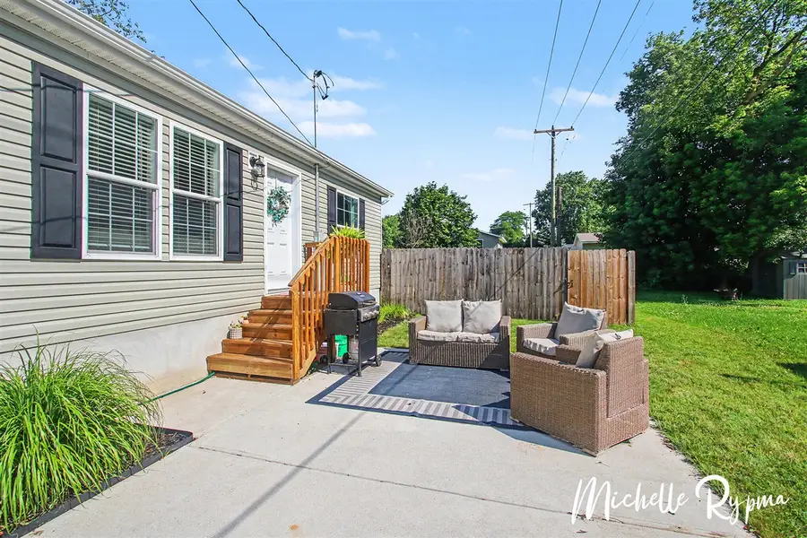 326 Walter, Fennville, MI 49408 - #3