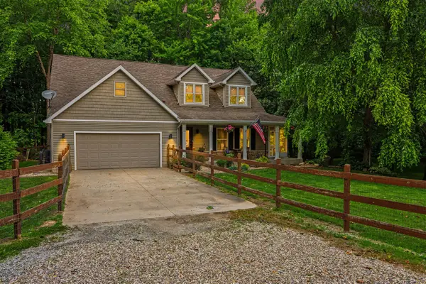 63483 Robbins Lake, Jones, MI 49061
