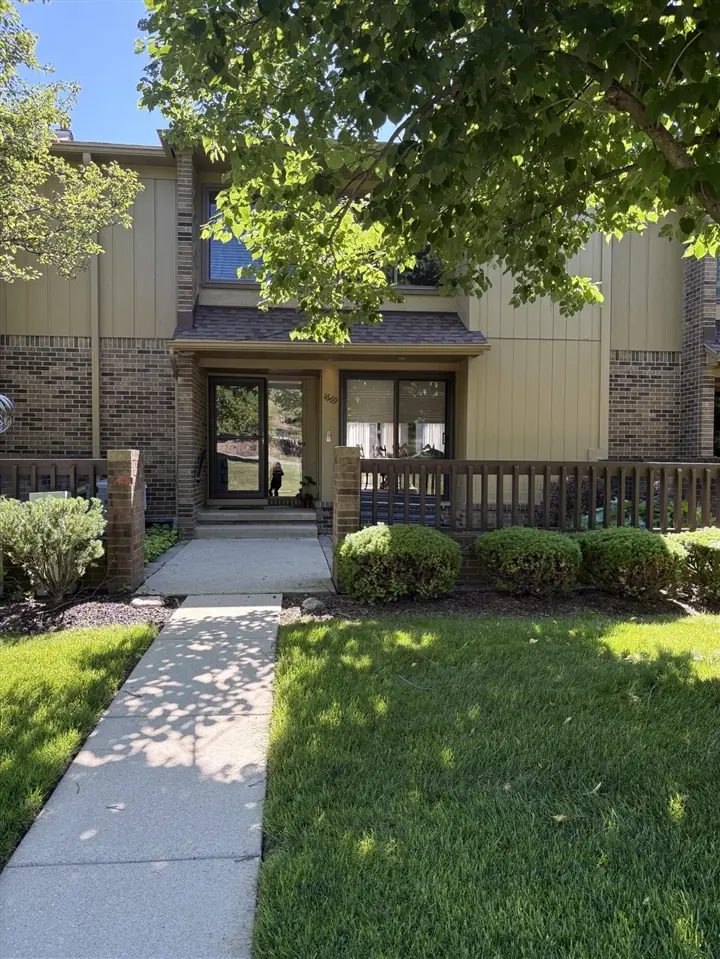 1669 S Hill, Bloomfield Hills, MI 48304 - #1