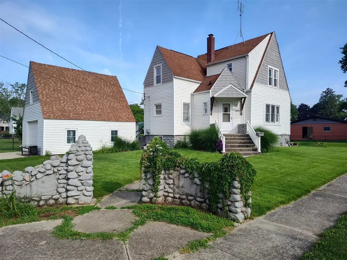 207 N Douglas, Bronson, MI 49028 - #1