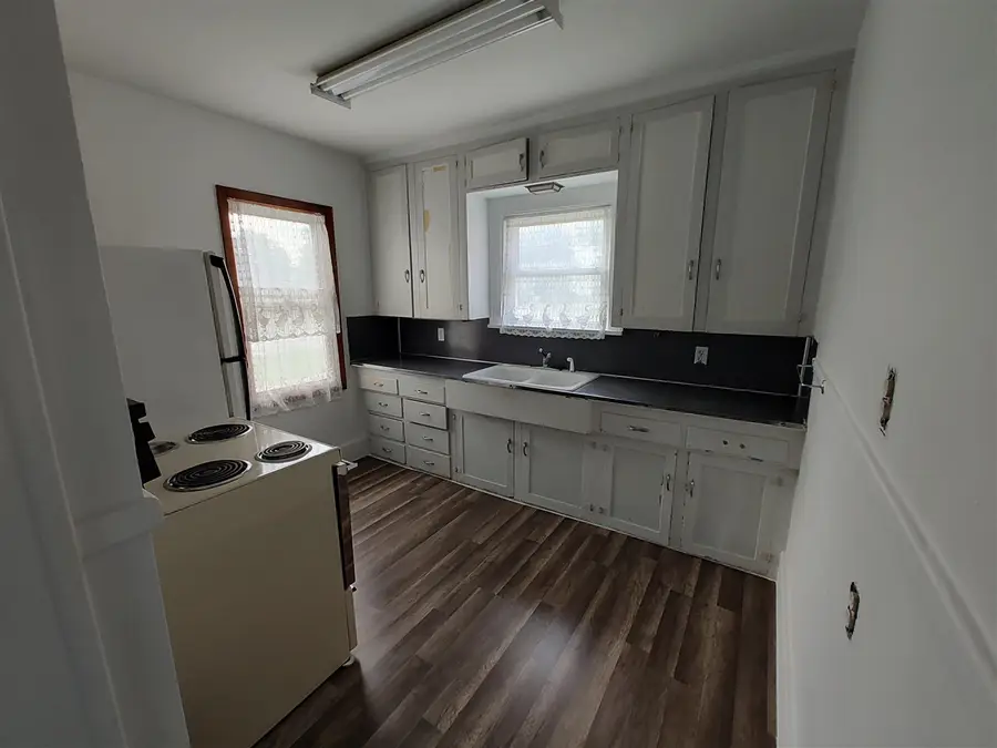 207 N Douglas, Bronson, MI 49028 - #2