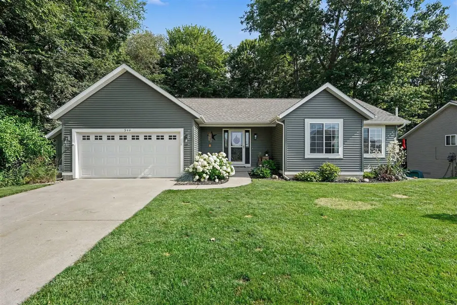 944 Oak Brook, Middleville, MI 49333 - #2