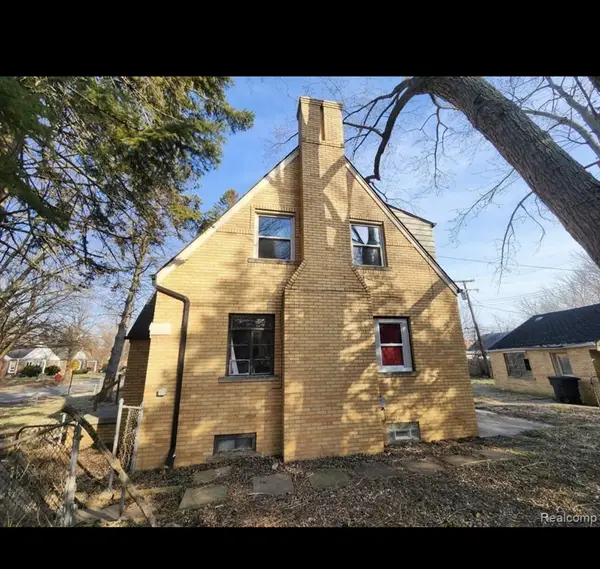 15646 Saratoga, Detroit, MI 48205
