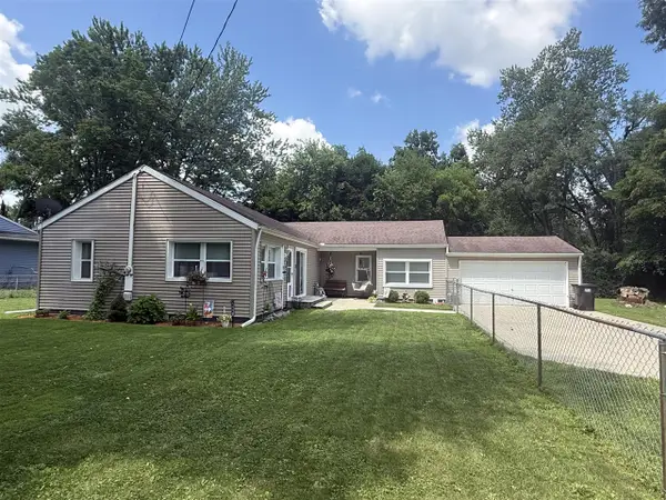 926 Bryant, Jackson, MI 49202