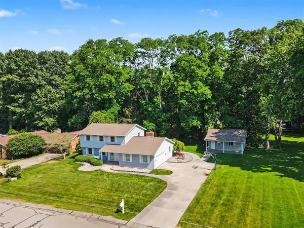 16115 Harbor View, Spring Lake, MI 49456