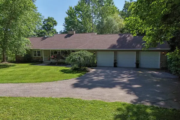 3100 Natures Place, Lowell, MI 49331