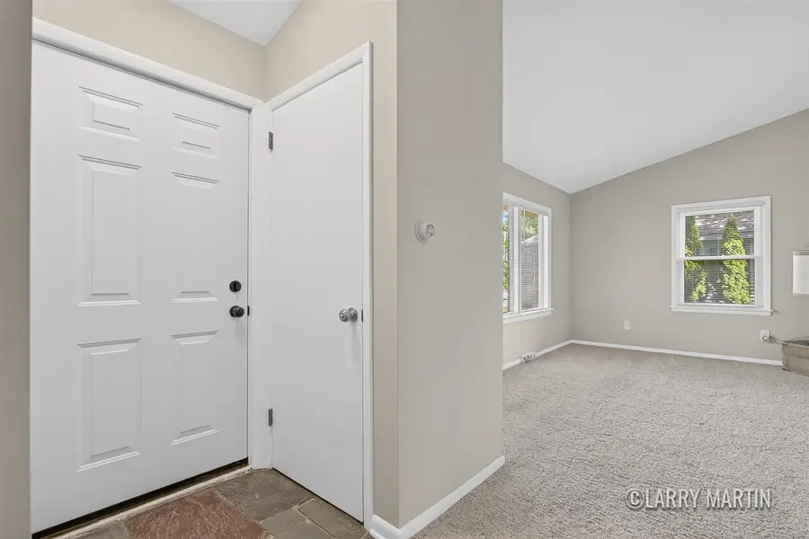 1916 Manning, Grand Rapids, MI 49534 - #2