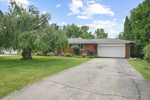 45145 Jeanette, Belleville, MI 48111
