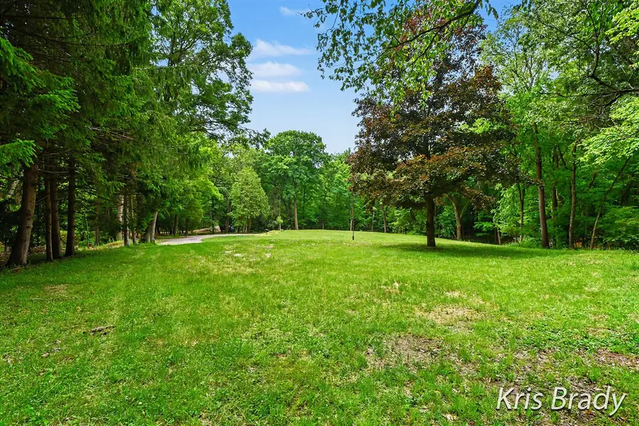 8275 Bailey, Ada, MI 49301 - #2